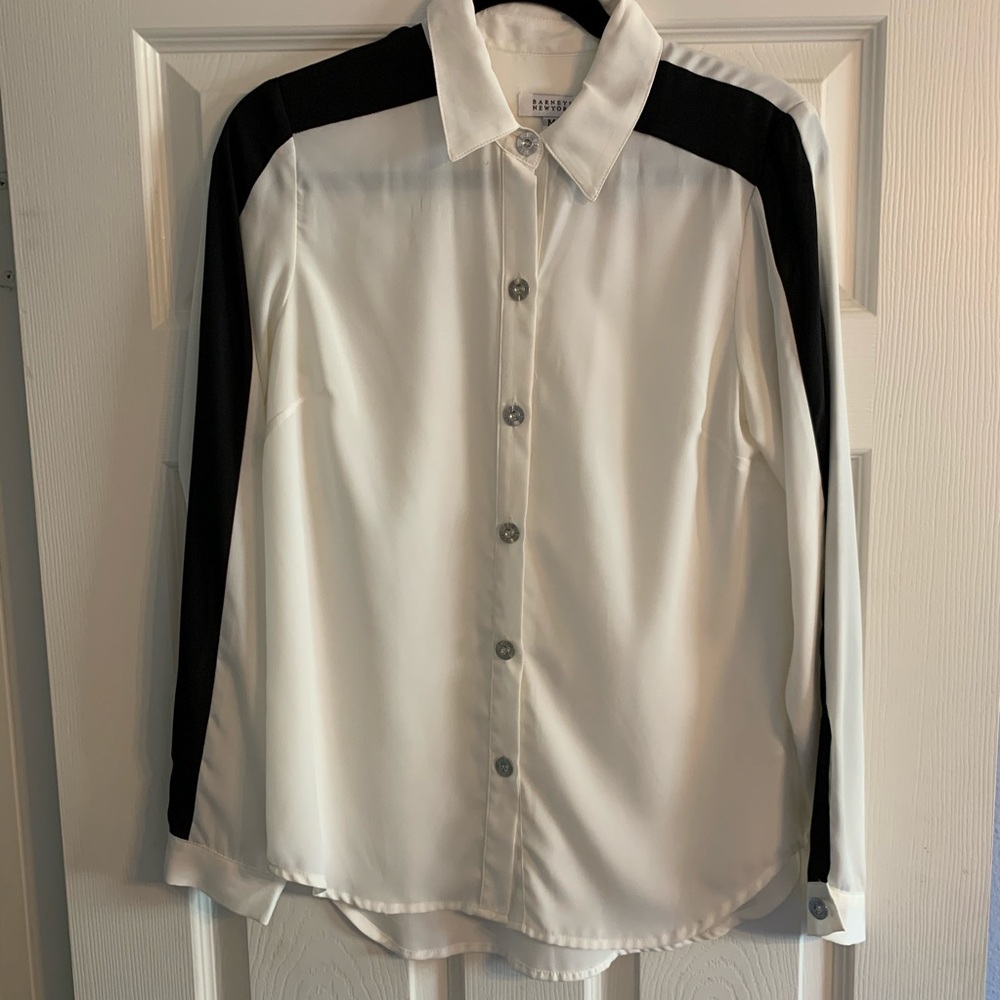 Barneys Newyork button down blouse